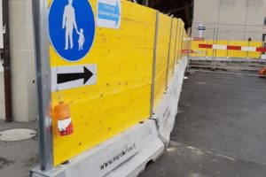 Switzerland Berna- Koniz: mini new jersey monopiede con pilastri per inserimento di tavole da edilizia a baionetta