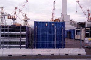 Genova porto di Sestri Ponente esempio con recinzione AUTONOMA applicata con piantane 50x50