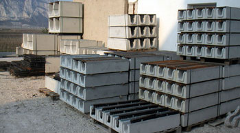 Channels with normal cement grids B125 or C250 canali1